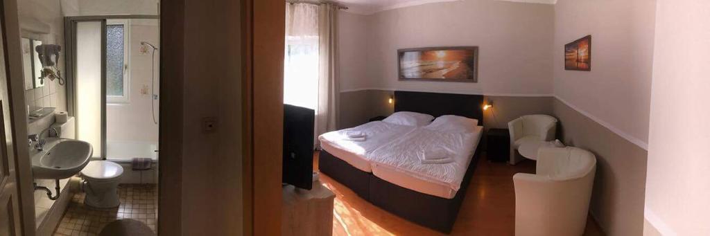 Zum Gruenen Jaeger Hotel Barsinghausen Kültér fotó