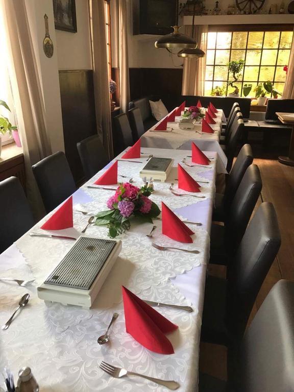 Zum Gruenen Jaeger Hotel Barsinghausen Kültér fotó