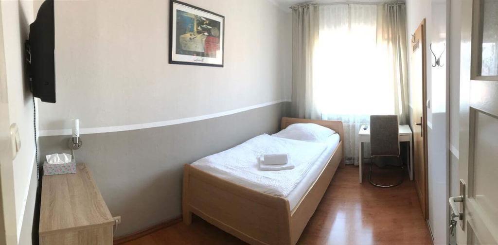 Zum Gruenen Jaeger Hotel Barsinghausen Kültér fotó