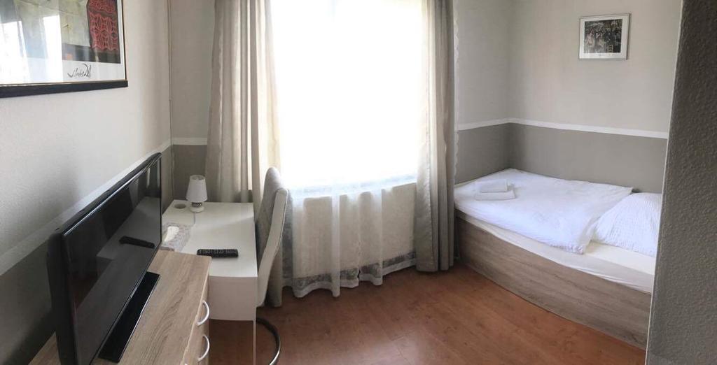 Zum Gruenen Jaeger Hotel Barsinghausen Kültér fotó