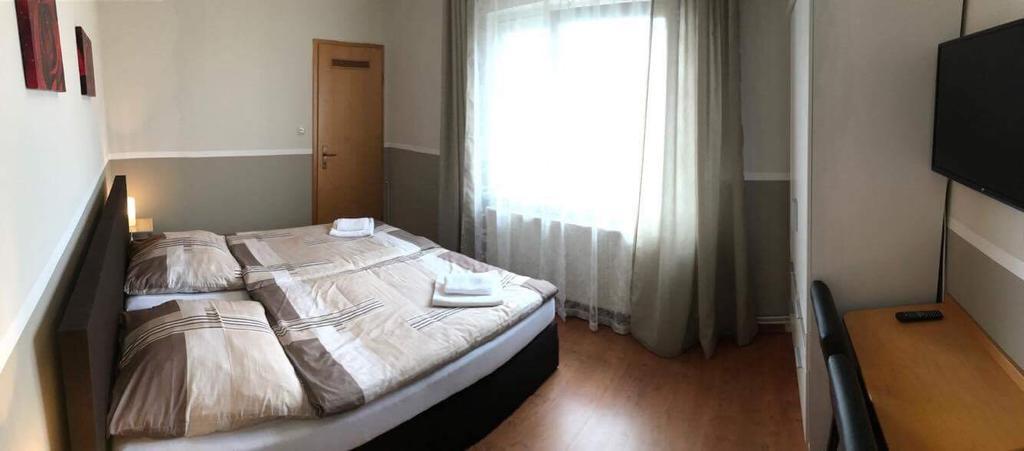 Zum Gruenen Jaeger Hotel Barsinghausen Kültér fotó